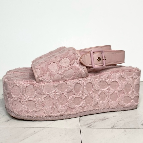 Coach Noelle Light Pink Signature Terry Platform Sandal 9B - Picture 1 of 16